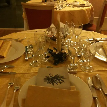 Biondi מלון מונטה קטיני טרמה